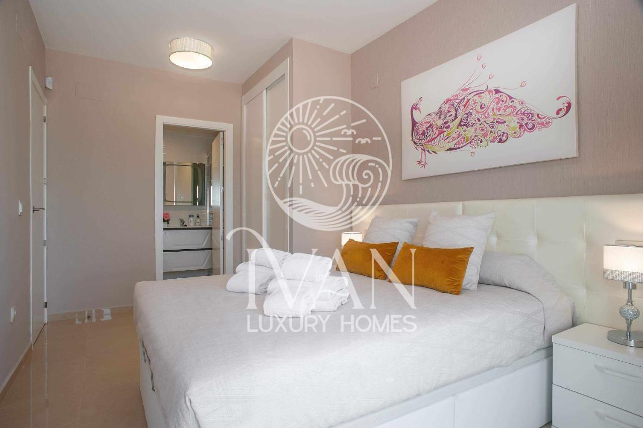 Casa Yarina Ivan Luxury Homes 1ªpta Sur 1ªlinea 奥罗佩萨德尔马 外观 照片
