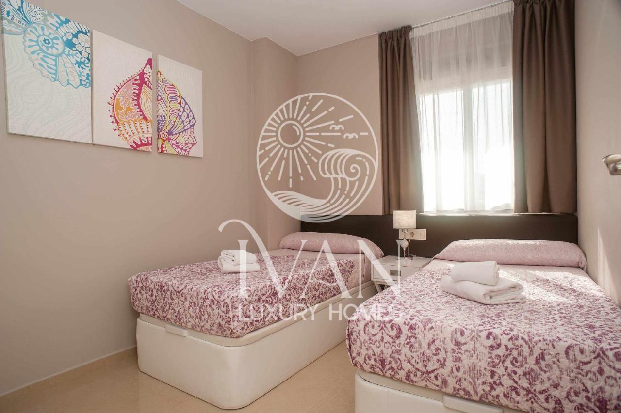 Casa Yarina Ivan Luxury Homes 1ªpta Sur 1ªlinea 奥罗佩萨德尔马 外观 照片