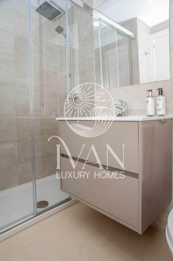 Casa Yarina Ivan Luxury Homes 1ªpta Sur 1ªlinea 奥罗佩萨德尔马 外观 照片