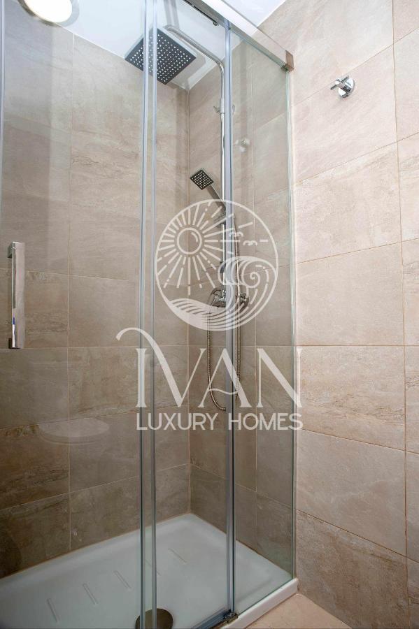 Casa Yarina Ivan Luxury Homes 1ªpta Sur 1ªlinea 奥罗佩萨德尔马 外观 照片