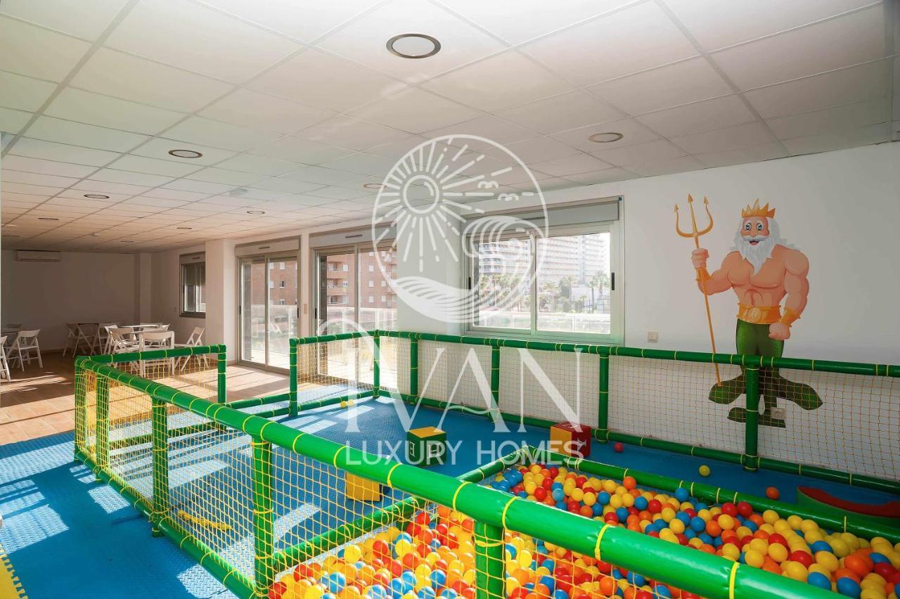 Casa Yarina Ivan Luxury Homes 1ªpta Sur 1ªlinea 奥罗佩萨德尔马 外观 照片